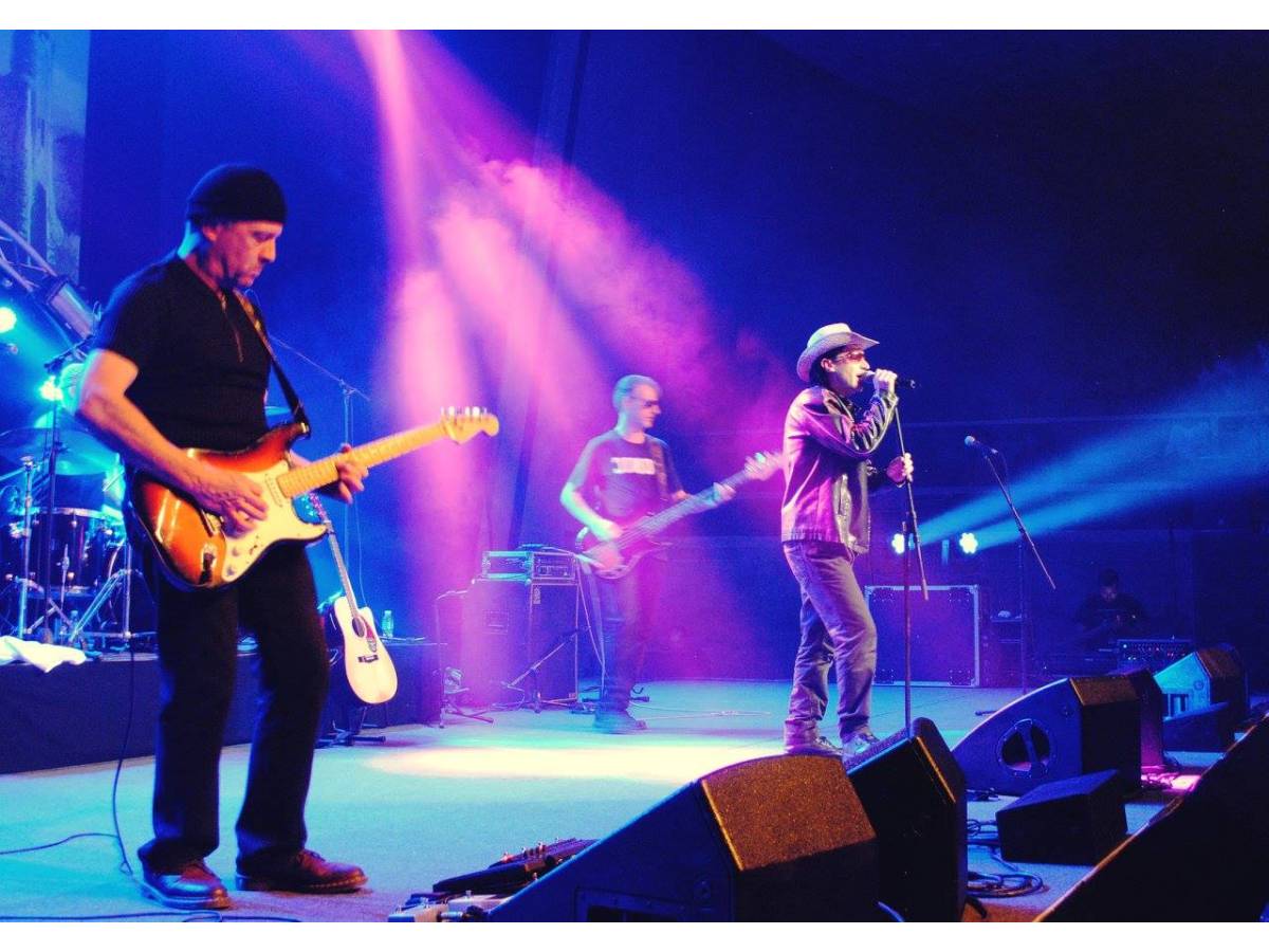 TRIBUTOFEST: U2, George Michael & Bruce Springsteen 04.11.2017 - Magma, Las Americas